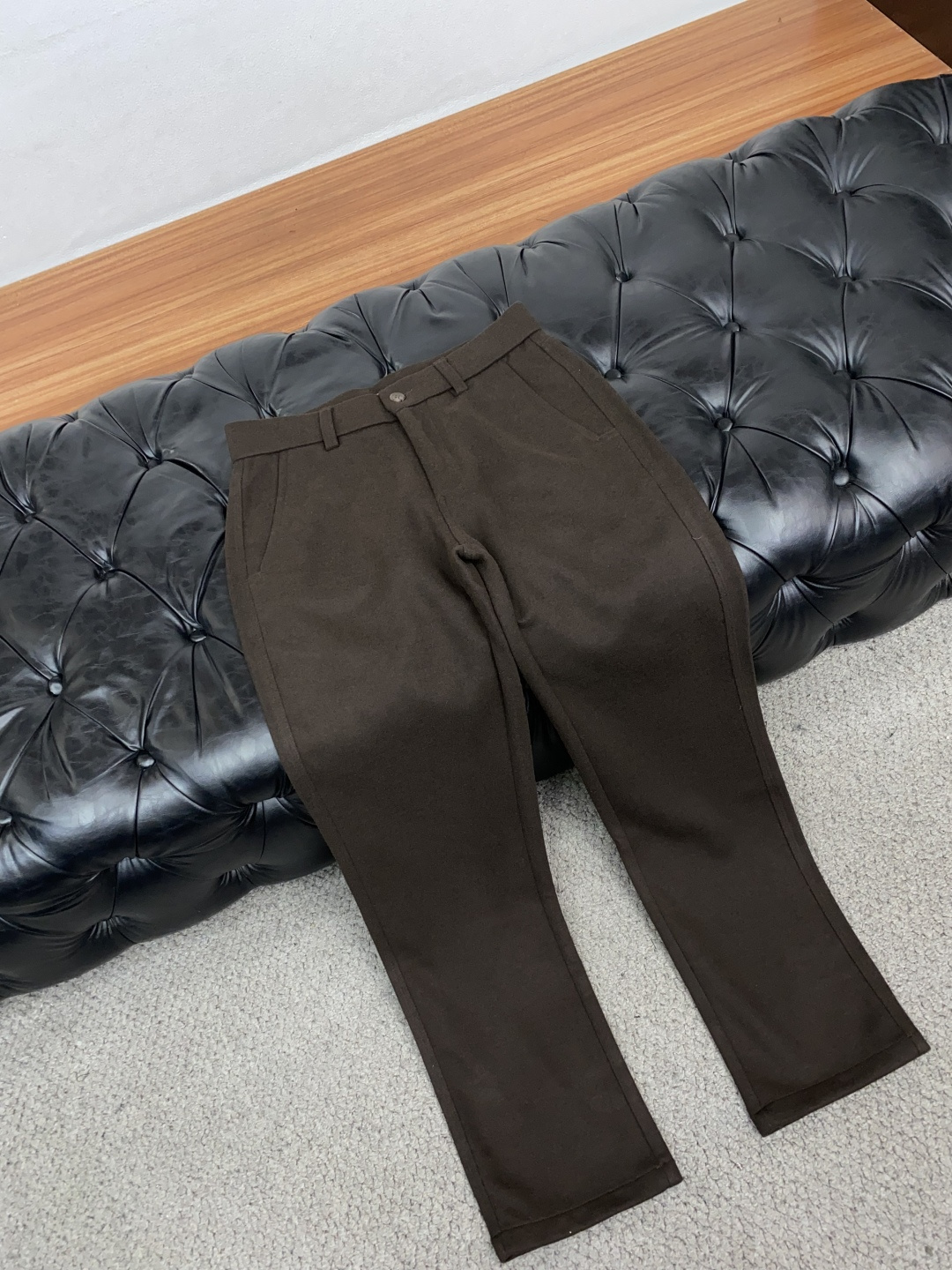 杰尼亚 30-4026秋冬最新款羊毛 休闲裤 上身版型无敌正！ 绝对可以闭眼收的一款 此款裤子非常百搭，日常上班 户外运