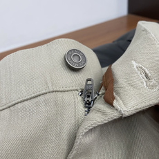 Loro piana 诺悠翩雅 码数 30-40 26秋冬最新款休闲裤 秋冬最新款上身版型无敌正! 绝对可以闭眼收的一款 Loro piana 诺悠翩雅 码数 30-40 26秋冬最新款休闲裤 秋冬最新款上身版型无敌正! 绝对可以闭眼收的一款
