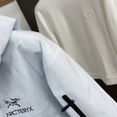 SV七代冲锋衣💎 𝗔𝗥𝗖‘𝗧𝗘𝗥𝗬𝗫始祖鸟 Alpha系列 Sv 第7代 GORE-TEX Pro 刺绣Logo图案休 SV七代冲锋衣💎 𝗔𝗥𝗖‘𝗧𝗘𝗥𝗬𝗫始祖鸟 Alpha系列 Sv 第7代 GORE-TEX Pro 刺绣Logo图案休