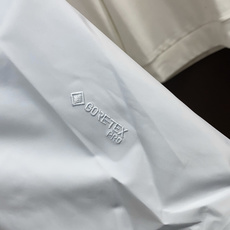 SV七代冲锋衣💎 𝗔𝗥𝗖‘𝗧𝗘𝗥𝗬𝗫始祖鸟 Alpha系列 Sv 第7代 GORE-TEX Pro 刺绣Logo图案休 SV七代冲锋衣💎 𝗔𝗥𝗖‘𝗧𝗘𝗥𝗬𝗫始祖鸟 Alpha系列 Sv 第7代 GORE-TEX Pro 刺绣Logo图案休