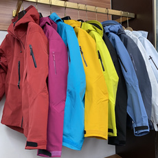 SV七代冲锋衣💎 𝗔𝗥𝗖‘𝗧𝗘𝗥𝗬𝗫始祖鸟 Alpha系列 Sv 第7代 GORE-TEX Pro 刺绣Logo图案休 SV七代冲锋衣💎 𝗔𝗥𝗖‘𝗧𝗘𝗥𝗬𝗫始祖鸟 Alpha系列 Sv 第7代 GORE-TEX Pro 刺绣Logo图案休