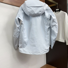 SV七代冲锋衣💎 𝗔𝗥𝗖‘𝗧𝗘𝗥𝗬𝗫始祖鸟 Alpha系列 Sv 第7代 GORE-TEX Pro 刺绣Logo图案休 SV七代冲锋衣💎 𝗔𝗥𝗖‘𝗧𝗘𝗥𝗬𝗫始祖鸟 Alpha系列 Sv 第7代 GORE-TEX Pro 刺绣Logo图案休