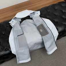 SV七代冲锋衣💎 𝗔𝗥𝗖‘𝗧𝗘𝗥𝗬𝗫始祖鸟 Alpha系列 Sv 第7代 GORE-TEX Pro 刺绣Logo图案休 SV七代冲锋衣💎 𝗔𝗥𝗖‘𝗧𝗘𝗥𝗬𝗫始祖鸟 Alpha系列 Sv 第7代 GORE-TEX Pro 刺绣Logo图案休