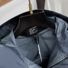 SV七代冲锋衣💎 𝗔𝗥𝗖‘𝗧𝗘𝗥𝗬𝗫始祖鸟 Alpha系列 Sv 第7代 GORE-TEX Pro 刺绣Logo图案休 SV七代冲锋衣💎 𝗔𝗥𝗖‘𝗧𝗘𝗥𝗬𝗫始祖鸟 Alpha系列 Sv 第7代 GORE-TEX Pro 刺绣Logo图案休