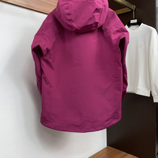 SV七代冲锋衣💎 𝗔𝗥𝗖‘𝗧𝗘𝗥𝗬𝗫始祖鸟 Alpha系列 Sv 第7代 GORE-TEX Pro 刺绣Logo图案休 SV七代冲锋衣💎 𝗔𝗥𝗖‘𝗧𝗘𝗥𝗬𝗫始祖鸟 Alpha系列 Sv 第7代 GORE-TEX Pro 刺绣Logo图案休
