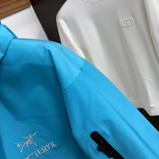 SV七代冲锋衣💎 𝗔𝗥𝗖‘𝗧𝗘𝗥𝗬𝗫始祖鸟 Alpha系列 Sv 第7代 GORE-TEX Pro 刺绣Logo图案休 SV七代冲锋衣💎 𝗔𝗥𝗖‘𝗧𝗘𝗥𝗬𝗫始祖鸟 Alpha系列 Sv 第7代 GORE-TEX Pro 刺绣Logo图案休