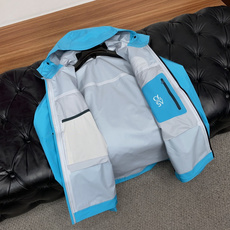 SV七代冲锋衣💎 𝗔𝗥𝗖‘𝗧𝗘𝗥𝗬𝗫始祖鸟 Alpha系列 Sv 第7代 GORE-TEX Pro 刺绣Logo图案休 SV七代冲锋衣💎 𝗔𝗥𝗖‘𝗧𝗘𝗥𝗬𝗫始祖鸟 Alpha系列 Sv 第7代 GORE-TEX Pro 刺绣Logo图案休