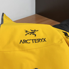 SV七代冲锋衣💎 𝗔𝗥𝗖‘𝗧𝗘𝗥𝗬𝗫始祖鸟 Alpha系列 Sv 第7代 GORE-TEX Pro 刺绣Logo图案休 SV七代冲锋衣💎 𝗔𝗥𝗖‘𝗧𝗘𝗥𝗬𝗫始祖鸟 Alpha系列 Sv 第7代 GORE-TEX Pro 刺绣Logo图案休