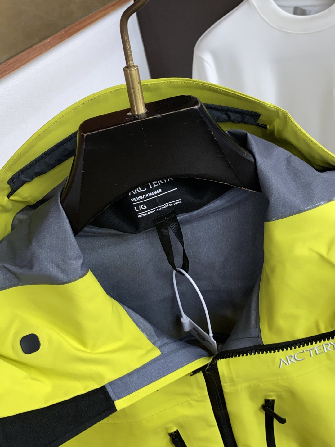 SV七代冲锋衣💎 𝗔𝗥𝗖‘𝗧𝗘𝗥𝗬𝗫始祖鸟  Alpha系列 Sv 第7代 GORE-TEX Pro 刺绣Logo图案休