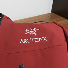 SV七代冲锋衣💎 𝗔𝗥𝗖‘𝗧𝗘𝗥𝗬𝗫始祖鸟 Alpha系列 Sv 第7代 GORE-TEX Pro 刺绣Logo图案休 SV七代冲锋衣💎 𝗔𝗥𝗖‘𝗧𝗘𝗥𝗬𝗫始祖鸟 Alpha系列 Sv 第7代 GORE-TEX Pro 刺绣Logo图案休