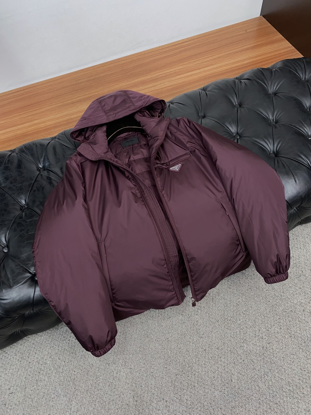 普拉达 26ss最新品 针织拼接商务鹅绒羽绒服外套,设计帅气有型!百搭必备单品,时尚潮牌, 轻松营造酷帅氛围感 ,高级感 普拉达 26ss最新品 针织拼接商务鹅绒羽绒服外套,设计帅气有型!百搭必备单品,时尚潮牌, 轻松营造酷帅氛围感 ,高级感