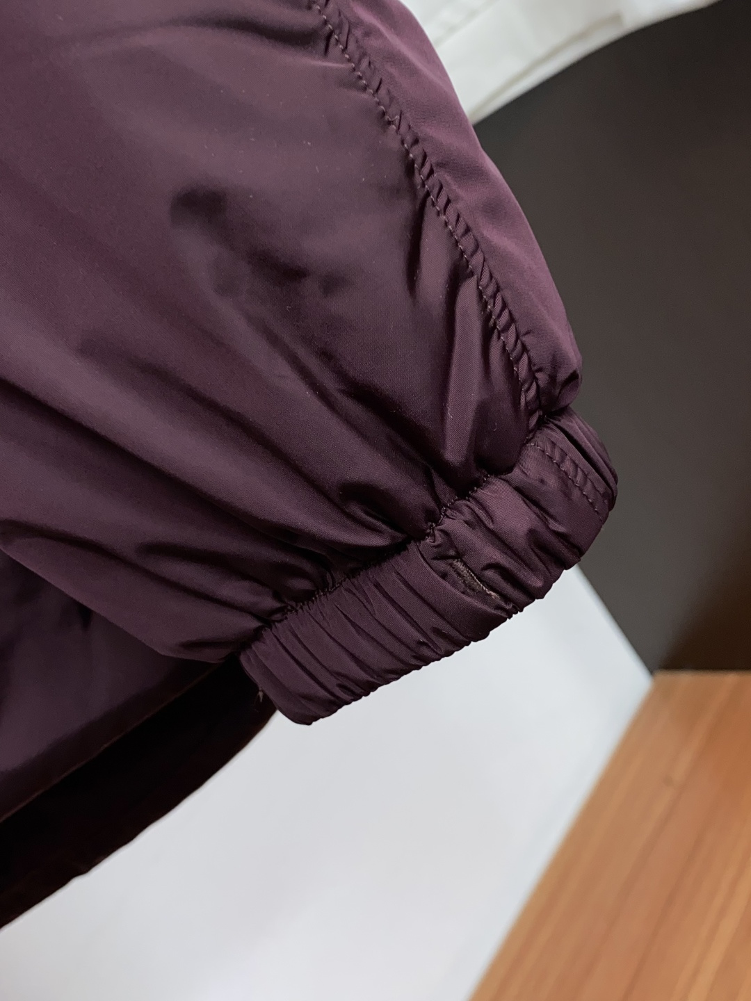普拉达 26ss最新品 针织拼接商务鹅绒羽绒服外套,设计帅气有型!百搭必备单品,时尚潮牌, 轻松营造酷帅氛围感 ,高级感 普拉达 26ss最新品 针织拼接商务鹅绒羽绒服外套,设计帅气有型!百搭必备单品,时尚潮牌, 轻松营造酷帅氛围感 ,高级感
