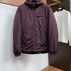 普拉达 26ss最新品 针织拼接商务鹅绒羽绒服外套,设计帅气有型!百搭必备单品,时尚潮牌, 轻松营造酷帅氛围感 ,高级感 普拉达 26ss最新品 针织拼接商务鹅绒羽绒服外套,设计帅气有型!百搭必备单品,时尚潮牌, 轻松营造酷帅氛围感 ,高级感