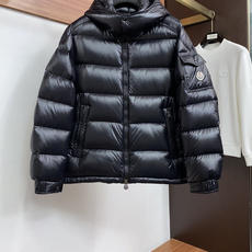 Moncler蒙口 M-3xL 玛雅经典款顶级鹅绒羽绒服 专柜同款品质,殿堂级经典玛雅系列,男女同款! 高级哑光面料,拒 Moncler蒙口 M-3xL 玛雅经典款顶级鹅绒羽绒服 专柜同款品质,殿堂级经典玛雅系列,男女同款! 高级哑光面料,拒
