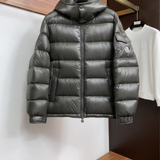 Moncler蒙口 M-3xL 玛雅经典款顶级鹅绒羽绒服 专柜同款品质,殿堂级经典玛雅系列,男女同款! 高级哑光面料,拒 Moncler蒙口 M-3xL 玛雅经典款顶级鹅绒羽绒服 专柜同款品质,殿堂级经典玛雅系列,男女同款! 高级哑光面料,拒