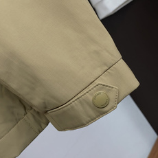 巴宝莉 码数M-3xL 重磅推荐!2026秋冬新品 官网同步发售 简约立领棉衣夹克外套 进口原版高品质聚酯纤维面料,工艺 巴宝莉 码数M-3xL 重磅推荐!2026秋冬新品 官网同步发售 简约立领棉衣夹克外套 进口原版高品质聚酯纤维面料,工艺