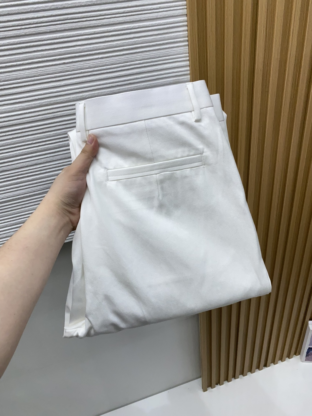 杰尼亚 2026新款 休闲裤 定制面料 55%天丝 35%棉 10%亚麻 码数S-4xL 杰尼亚 2026新款 休闲裤 定制面料 55%天丝 35%棉 10%亚麻 码数S-4xL