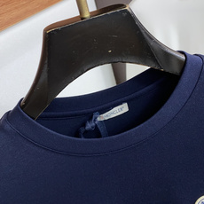 蒙口 码数 M-3xL Moncler26秋冬新款打底衫 Moncler这款打底衫精选成份:54%粘纤 28%腈 蒙口 码数 M-3xL Moncler26秋冬新款打底衫 Moncler这款打底衫精选成份:54%粘纤 28%腈