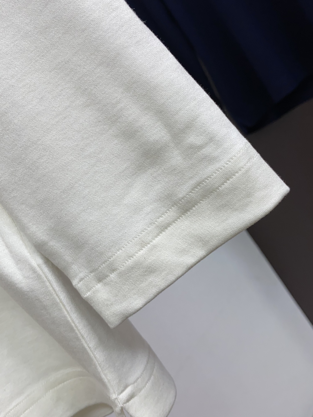 蒙口 码数 M-3xL Moncler26秋冬新款打底衫 Moncler这款打底衫精选成份:54%粘纤 28%腈 蒙口 码数 M-3xL Moncler26秋冬新款打底衫 Moncler这款打底衫精选成份:54%粘纤 28%腈