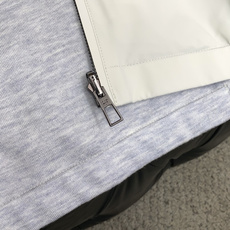 Loro piana 诺悠翩雅 2026ss春季新款发布双面马甲夹克外套,秋冬季爆款外套,经典剪刀臂章设计,穿上就是舒适 Loro piana 诺悠翩雅 2026ss春季新款发布双面马甲夹克外套,秋冬季爆款外套,经典剪刀臂章设计,穿上就是舒适