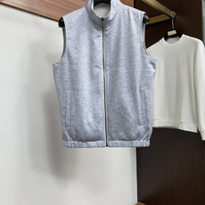 Loro piana 诺悠翩雅 2026ss春季新款发布双面马甲夹克外套,秋冬季爆款外套,经典剪刀臂章设计,穿上就是舒适 Loro piana 诺悠翩雅 2026ss春季新款发布双面马甲夹克外套,秋冬季爆款外套,经典剪刀臂章设计,穿上就是舒适