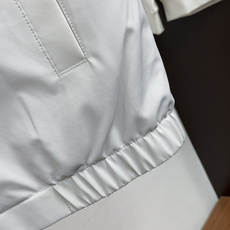 Loro piana 诺悠翩雅 2026ss春季新款发布双面马甲夹克外套,秋冬季爆款外套,经典剪刀臂章设计,穿上就是舒适 Loro piana 诺悠翩雅 2026ss春季新款发布双面马甲夹克外套,秋冬季爆款外套,经典剪刀臂章设计,穿上就是舒适