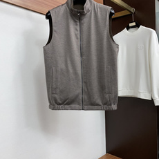 Loro piana 诺悠翩雅 2026ss春季新款发布双面马甲夹克外套,秋冬季爆款外套,经典剪刀臂章设计,穿上就是舒适 Loro piana 诺悠翩雅 2026ss春季新款发布双面马甲夹克外套,秋冬季爆款外套,经典剪刀臂章设计,穿上就是舒适