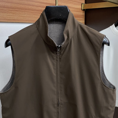 Loro piana 诺悠翩雅 2026ss春季新款发布双面马甲夹克外套,秋冬季爆款外套,经典剪刀臂章设计,穿上就是舒适 Loro piana 诺悠翩雅 2026ss春季新款发布双面马甲夹克外套,秋冬季爆款外套,经典剪刀臂章设计,穿上就是舒适