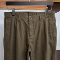 Loro piana 诺悠翩雅 ss秋冬新品 重工面料版型挺直 男士精品休闲裤顶级面料休闲裤,最新款上身版型无敌正!绝对 Loro piana 诺悠翩雅 ss秋冬新品 重工面料版型挺直 男士精品休闲裤顶级面料休闲裤,最新款上身版型无敌正!绝对