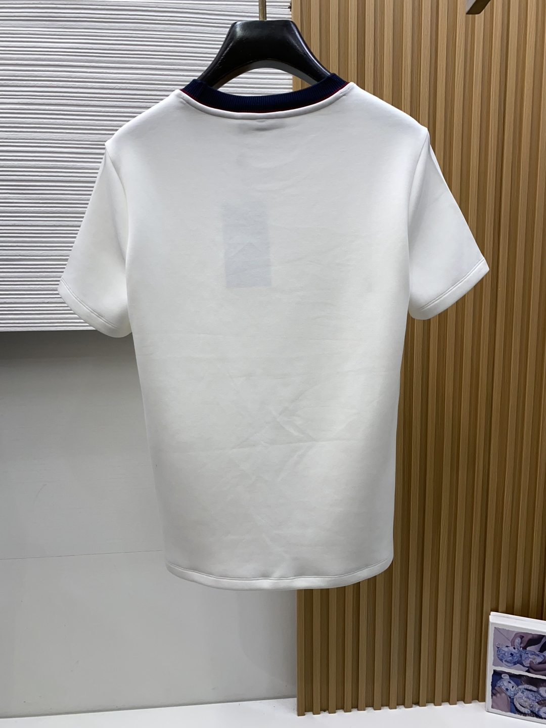 古奇 M-3xL 26秋冬男装专柜官网新品爆款面料超好 人气推荐秋冬必备卫布男士圆领短袖 正面饰有经典图标刺绣元素设计诠