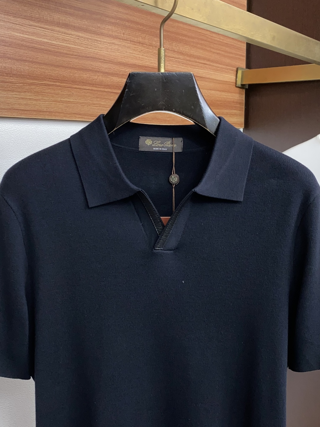 Loro Piana 诺悠翩雅 尺码M-4xL 2026秋冬翻领Polo羊毛衫 成分 羊毛衫 工艺 双领设计 海鸥领 老