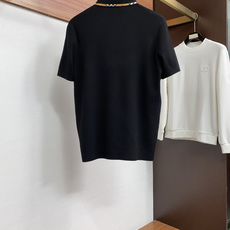 巴宝莉 尺码M-4xL 2026秋冬翻领Polo针织衫 工艺 双领设计 商务老钱风 视觉主调,休闲时尚款式 功能 时尚休 巴宝莉 尺码M-4xL 2026秋冬翻领Polo针织衫 工艺 双领设计 商务老钱风 视觉主调,休闲时尚款式 功能 时尚休