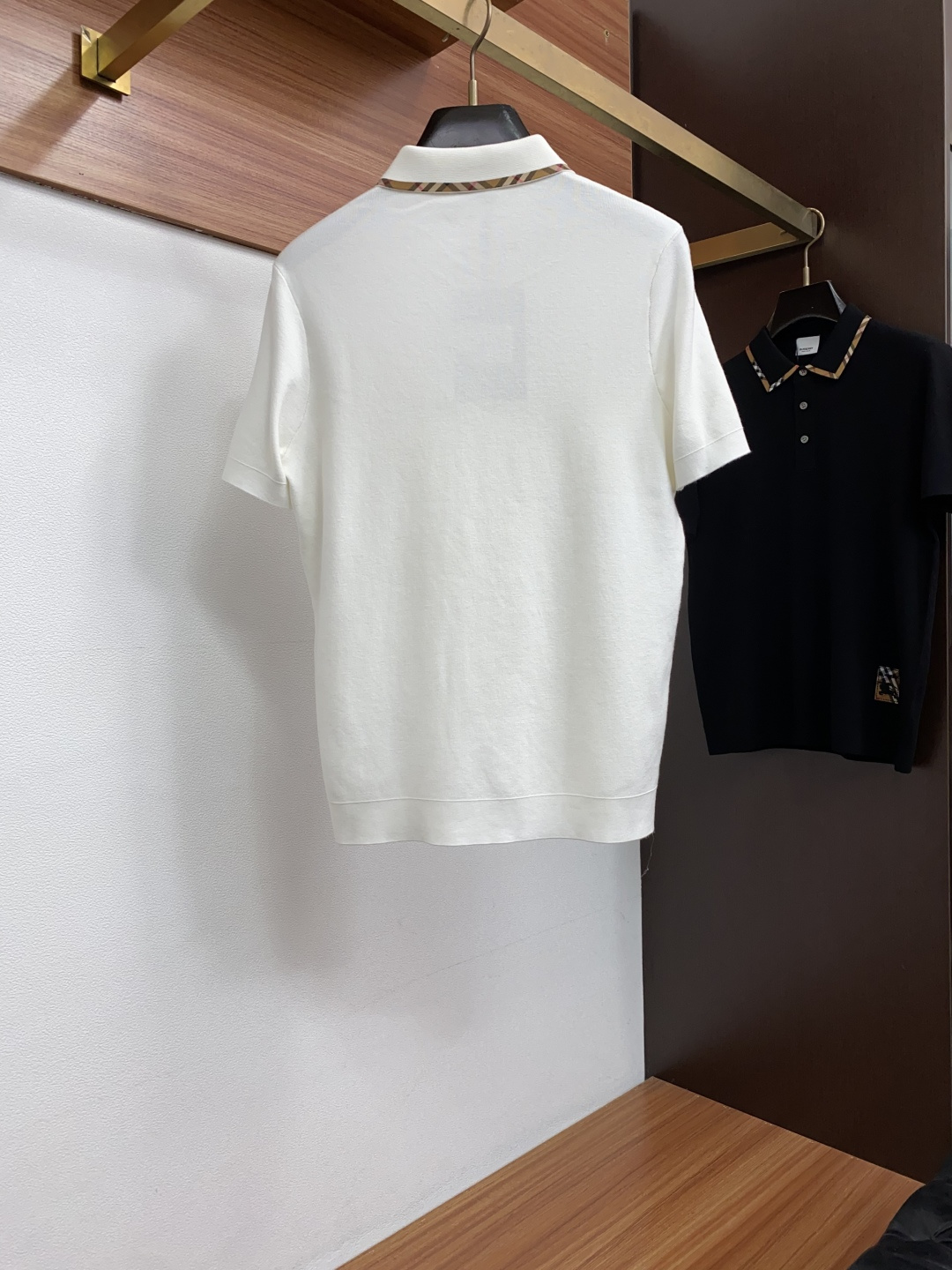 巴宝莉 尺码M-4xL 2026秋冬翻领Polo针织衫 工艺 双领设计 商务老钱风 视觉主调，休闲时尚款式 功能 时尚休