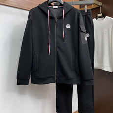 蒙口 M-3xL 休闲运动套装|纯正老钱松弛感 低调立领拉链外套+直筒长裤成套搭配 甄选细腻羊毛混纺面料,软糯亲肤,透气 蒙口 M-3xL 休闲运动套装|纯正老钱松弛感 低调立领拉链外套+直筒长裤成套搭配 甄选细腻羊毛混纺面料,软糯亲肤,透气