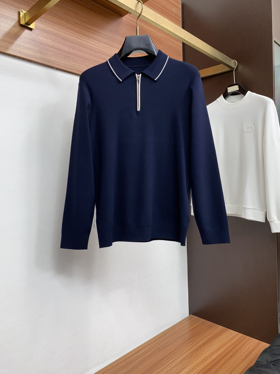 杰尼亚 尺码M-3xL 2026秋冬长袖翻领Polo羊毛衫 成分 羊毛衫 工艺 齐脚针织 老钱风 视觉主调,休闲时尚款式 杰尼亚 尺码M-3xL 2026秋冬长袖翻领Polo羊毛衫 成分 羊毛衫 工艺 齐脚针织 老钱风 视觉主调,休闲时尚款式