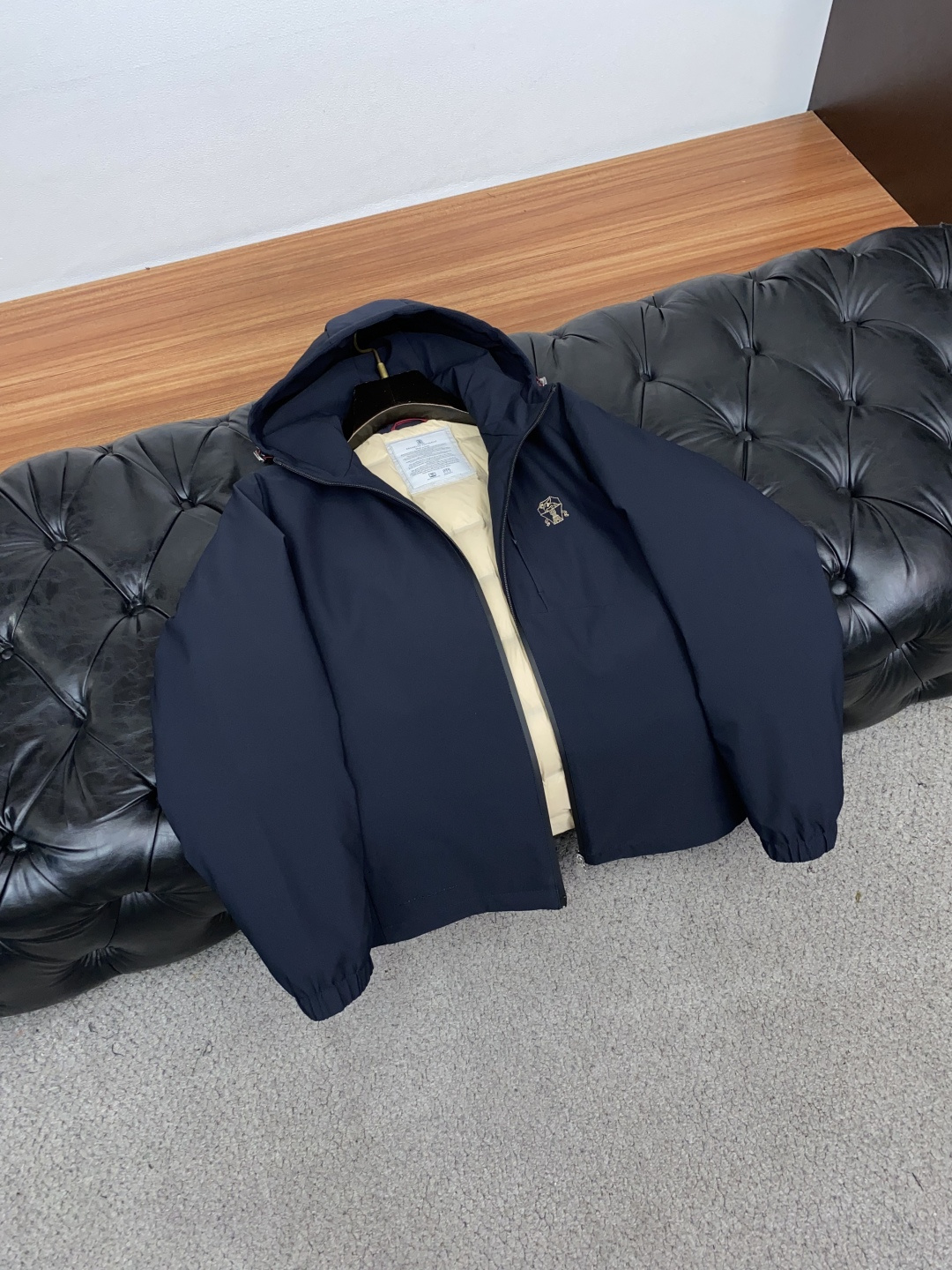 BC 羽绒服 爆款原版1:1订制五金配件全进口原版定制 欢迎专柜对比 绝对的高品质 采用顶级新国标90白鸭绒 超柔软 充