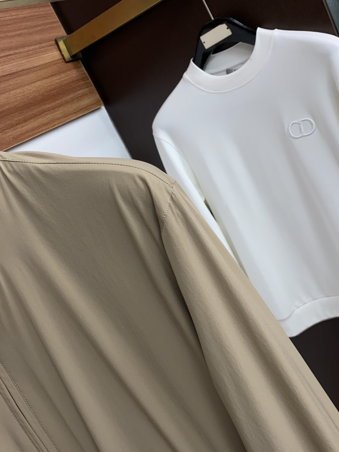 Loro Piana 诺悠翩雅 26秋冬新款双面夹克外套 针织外套羊毛混纺纱线 一线品牌的要求理念 款式大方时尚 上身有