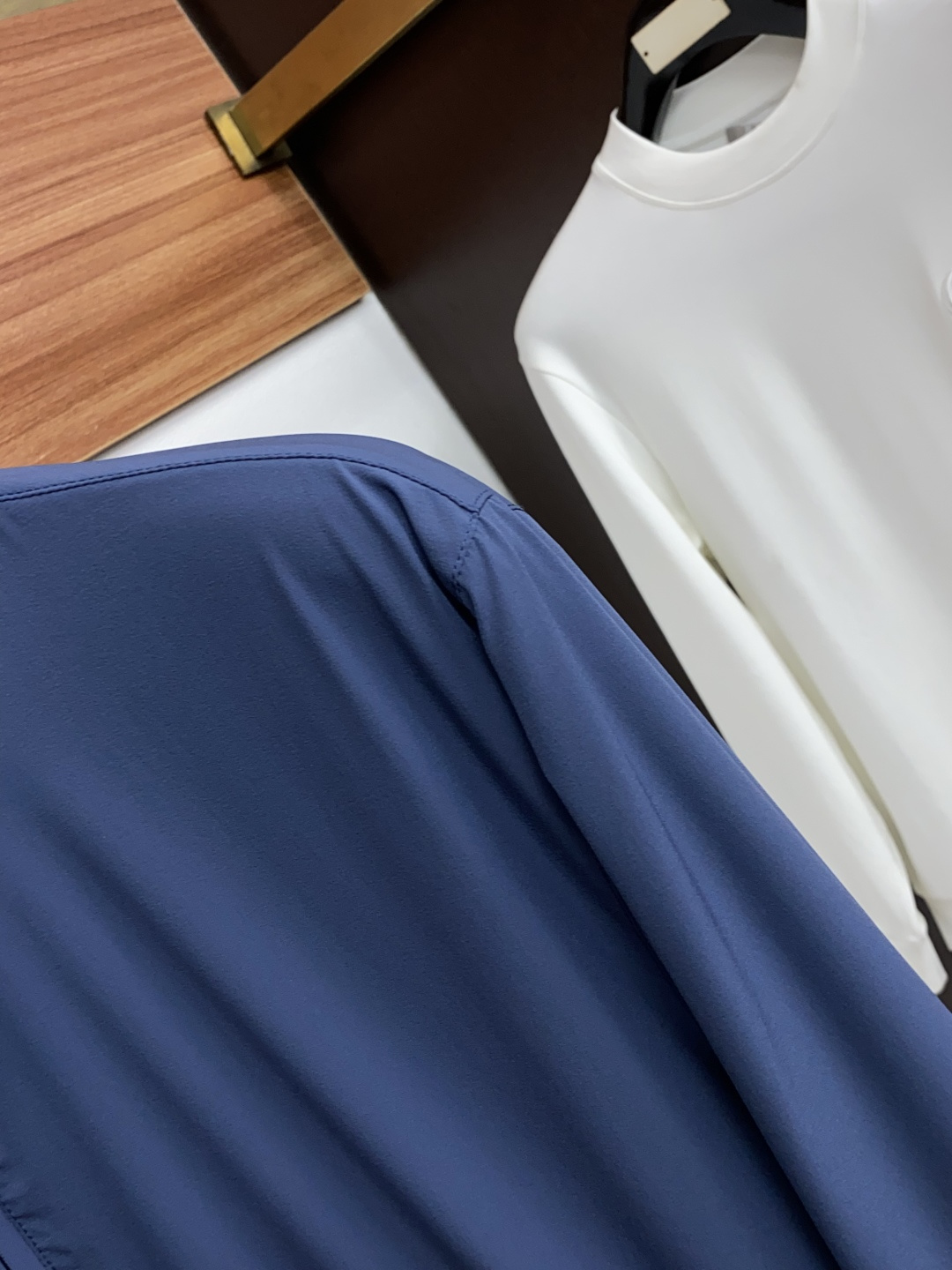 Loro Piana 诺悠翩雅 26秋冬新款双面夹克外套 针织外套羊毛混纺纱线 一线品牌的要求理念 款式大方时尚 上身有