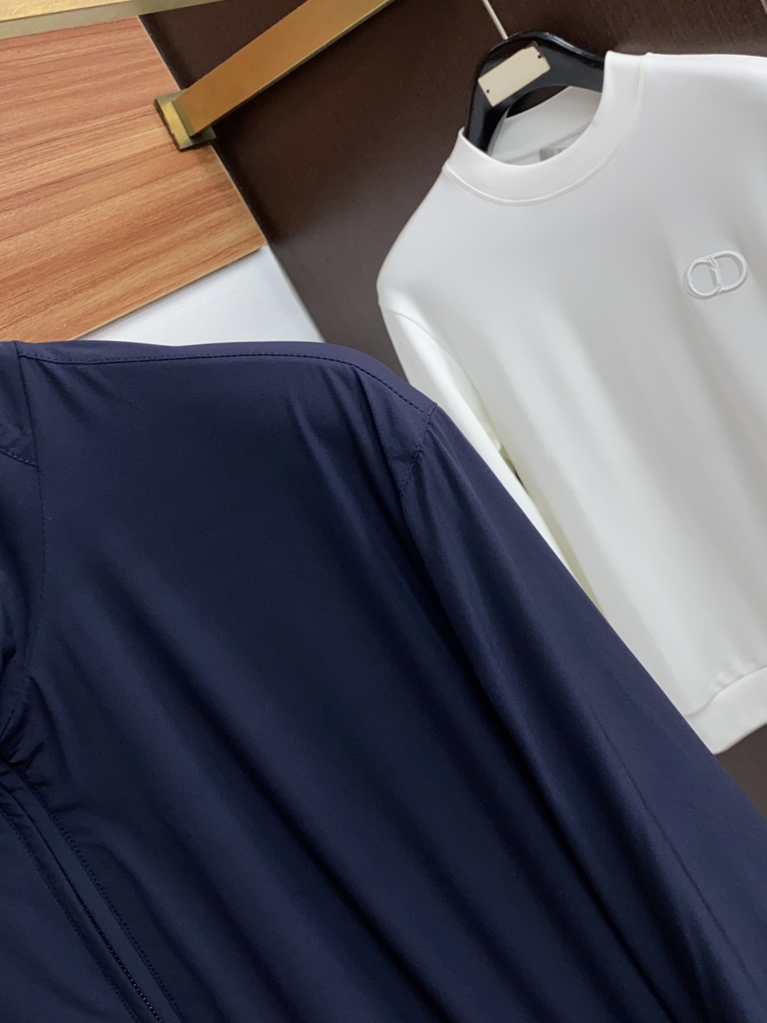 Loro Piana 诺悠翩雅 26秋冬新款双面夹克外套 针织外套羊毛混纺纱线 一线品牌的要求理念 款式大方时尚 上身有