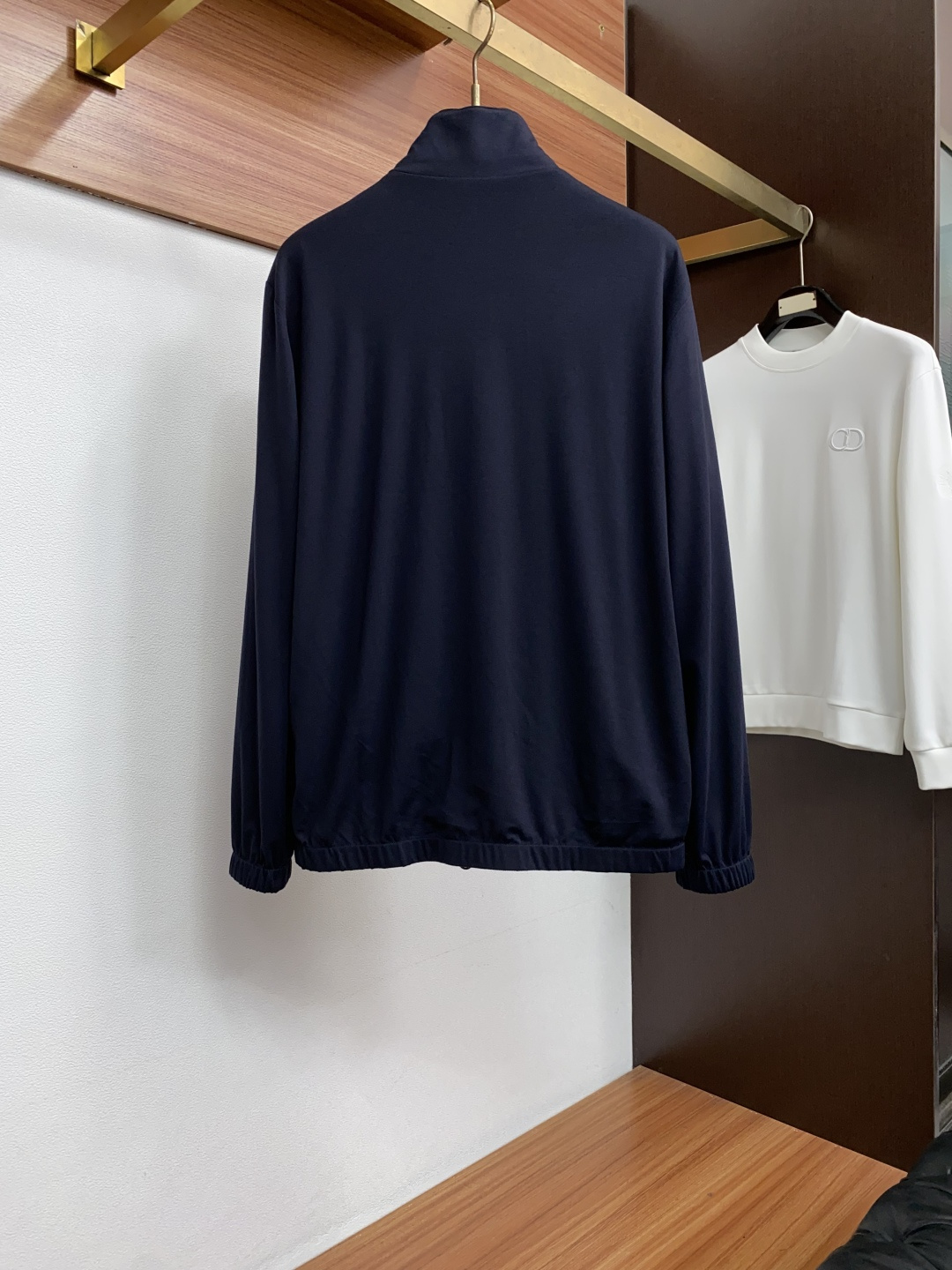 Loro Piana 诺悠翩雅 26秋冬新款双面夹克外套 针织外套羊毛混纺纱线 一线品牌的要求理念 款式大方时尚 上身有