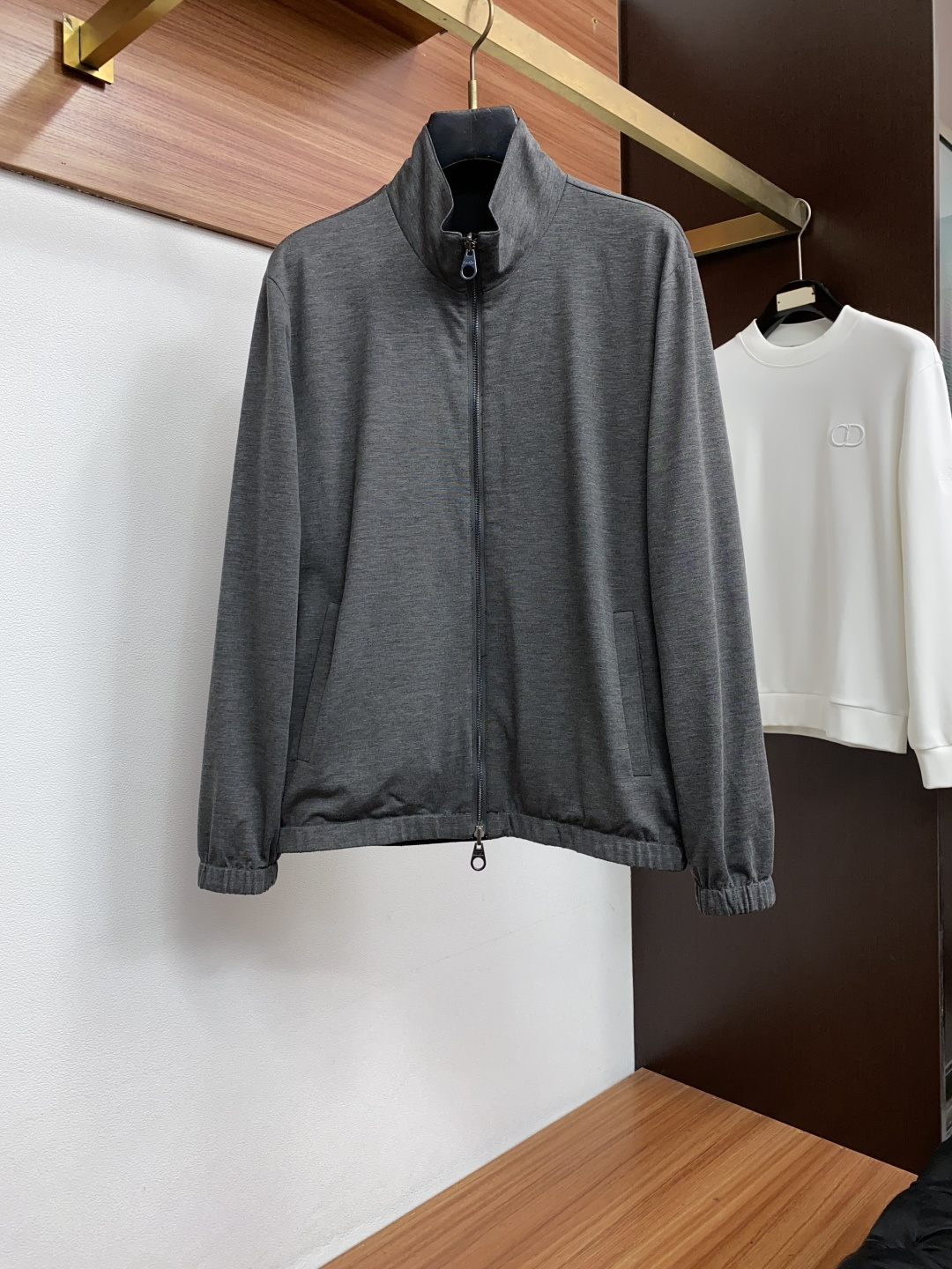 Loro Piana 诺悠翩雅 26秋冬新款双面夹克外套 针织外套羊毛混纺纱线 一线品牌的要求理念 款式大方时尚 上身有