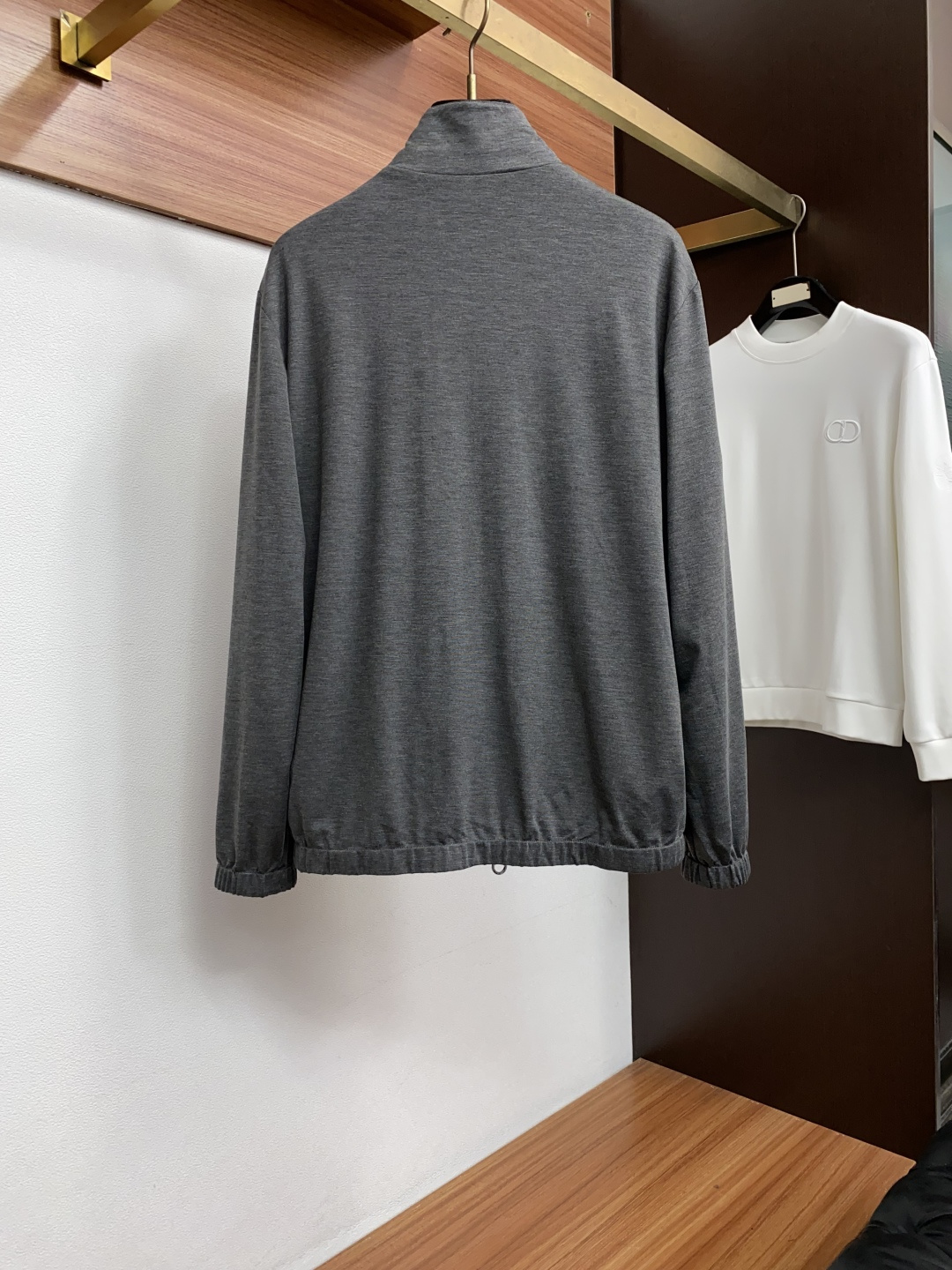 Loro Piana 诺悠翩雅 26秋冬新款双面夹克外套 针织外套羊毛混纺纱线 一线品牌的要求理念 款式大方时尚 上身有