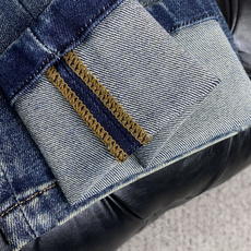 Loro Piana 诺悠翩雅 30-38 2026秋冬新款 牛仔裤 干净利落剪裁,都市风十足 采用精纺面料手感软糯干爽 Loro Piana 诺悠翩雅 30-38 2026秋冬新款 牛仔裤 干净利落剪裁,都市风十足 采用精纺面料手感软糯干爽