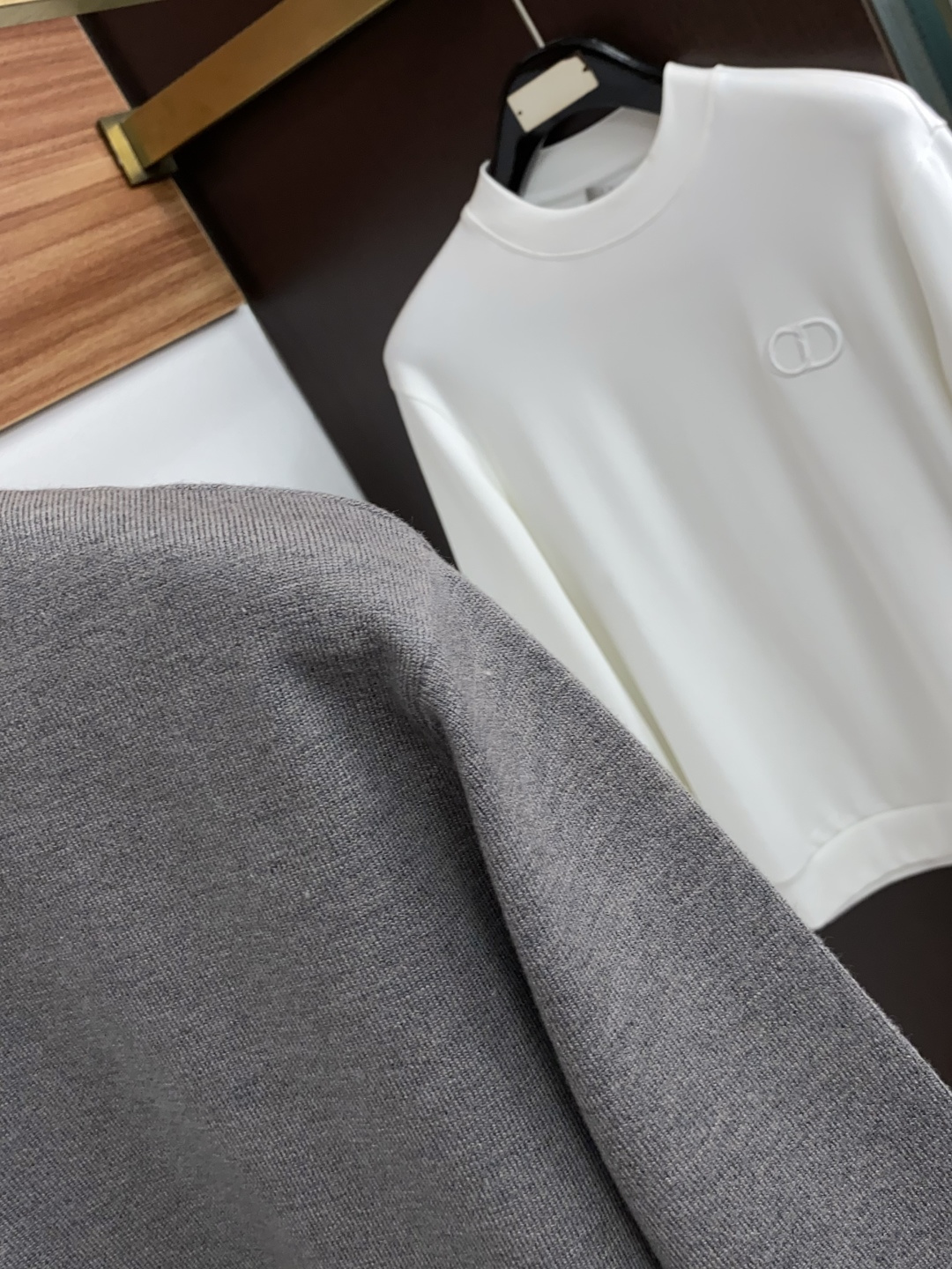 Loro Piana 诺悠翩雅 M-3xL 2026新款秋冬男士高端简约圆领针织翻领羊毛长袖毛衣，香港洋行渠道货，纯正血