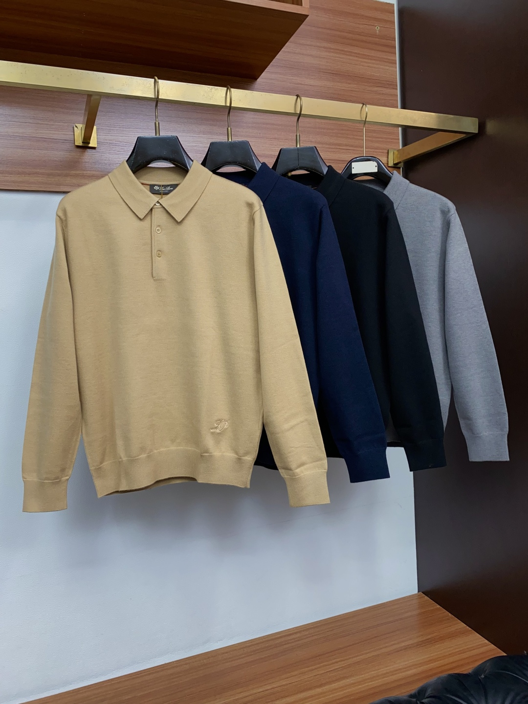 Loro Piana 诺悠翩雅 M-3xL 2026新款秋冬男士高端简约圆领针织翻领羊毛长袖毛衣，香港洋行渠道货，纯正血