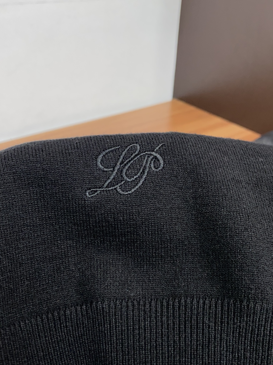 Loro Piana 诺悠翩雅 M-3xL 2026新款秋冬男士高端简约圆领针织翻领羊毛长袖毛衣,香港洋行渠道货,纯正血 Loro Piana 诺悠翩雅 M-3xL 2026新款秋冬男士高端简约圆领针织翻领羊毛长袖毛衣,香港洋行渠道货,纯正血