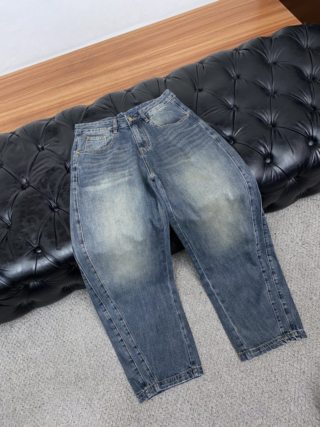 로에베 와이드 레그 커브 진 남성 바지 상세 이미지 6