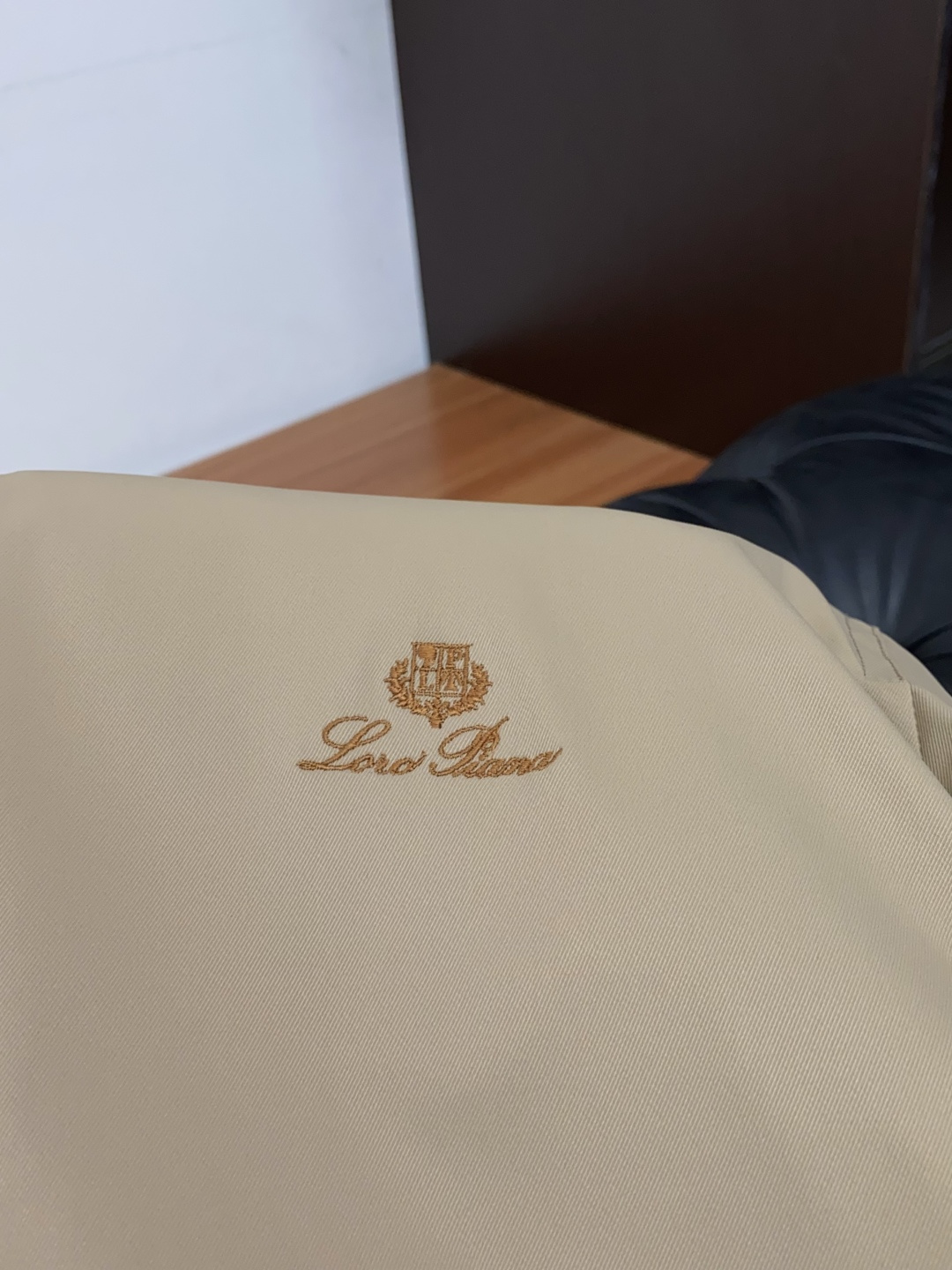 Loro Piana 诺悠翩雅 2026ss新款发布夹克外套，秋冬季爆款外套，经典设计，穿上就是舒适自在又显瘦的存在，慵