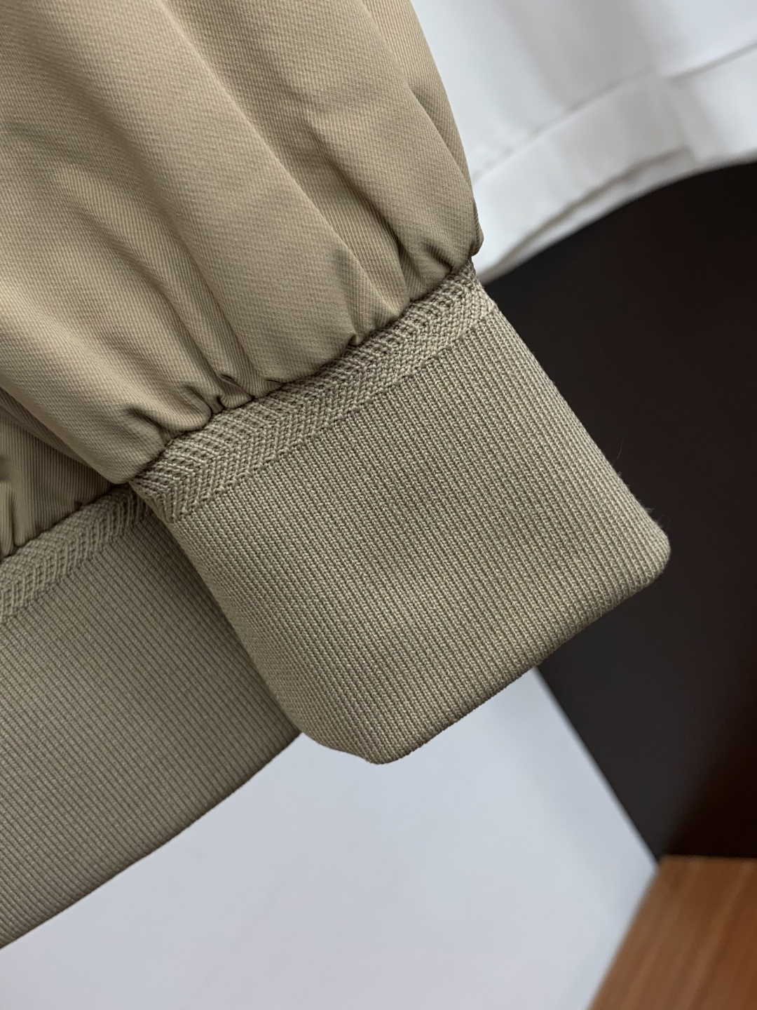 Loro Piana 诺悠翩雅 2026ss新款发布夹克外套，秋冬季爆款外套，经典设计，穿上就是舒适自在又显瘦的存在，慵