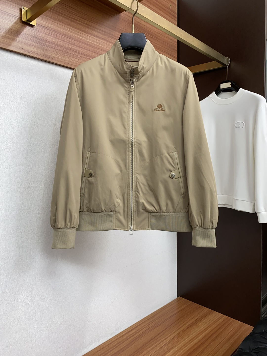 Loro Piana 诺悠翩雅 2026ss新款发布夹克外套，秋冬季爆款外套，经典设计，穿上就是舒适自在又显瘦的存在，慵